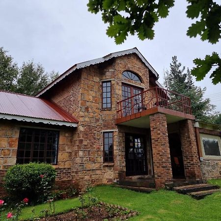 Alm-U Villa Dullstroom Exterior photo