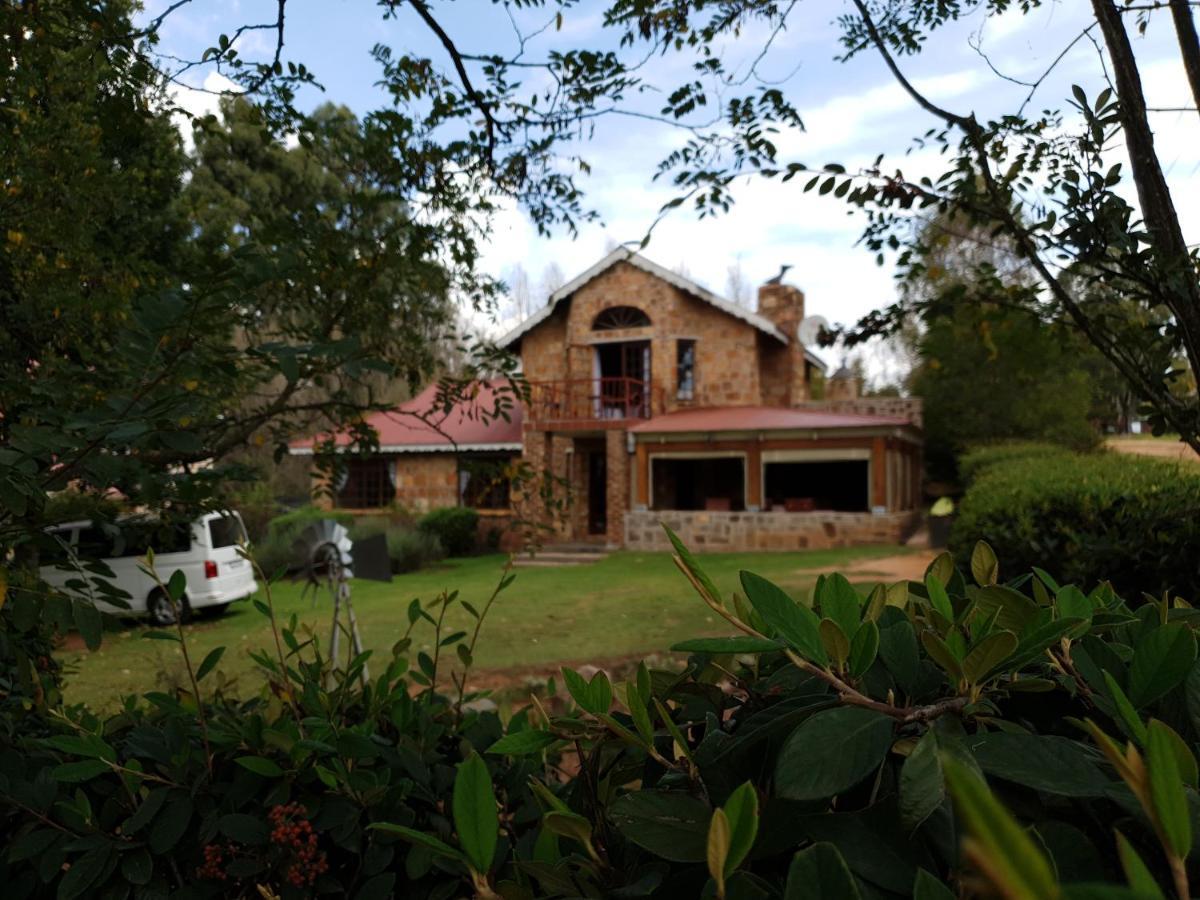 Alm-U Villa Dullstroom Exterior photo